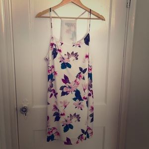 Beautiful Floral Shift Dress
